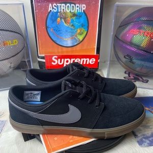 🆕 - Nike SB Solarsoft Portmore II - Size: M 10.5